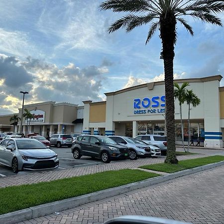 شقة Moderno Departamento Estudio Miami شاطئ هالانديل المظهر الخارجي الصورة